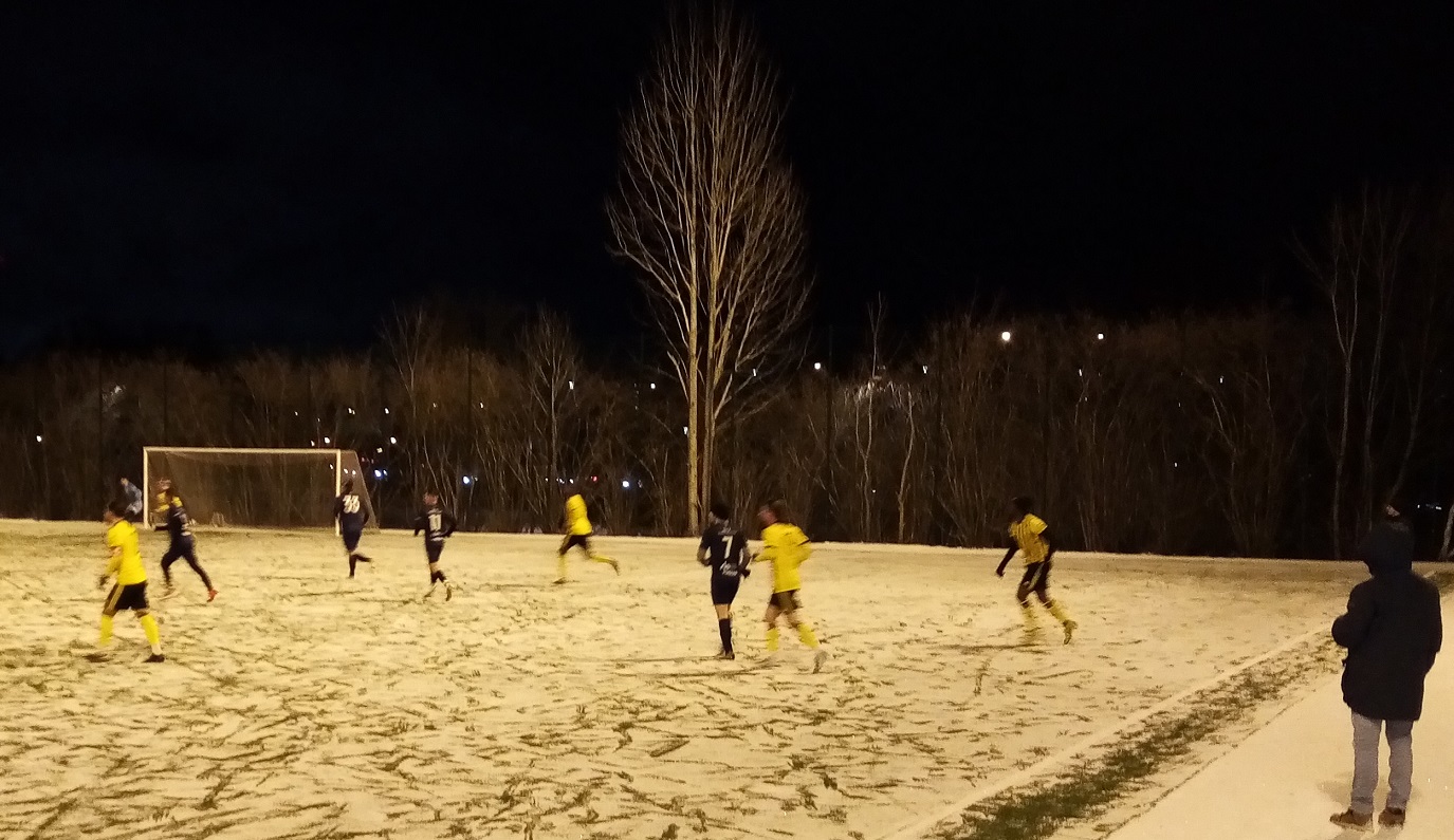 Fyra tidiga träningsmatcher, vi förlorade endast en. Mot division 3-laget Fittja IF i snöstorm på Brunna den 15 februari. Vem kunde ana...?